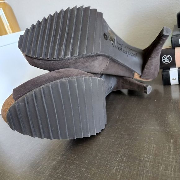 Pedro Garcia brown suede slingback heels - Picture 4 of 7